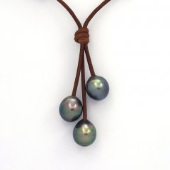 Collier en Cuir et 3 Perles de Tahiti Semi-Baroques C  9.7  9.8 mm