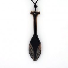 Pendentif en nacre de Tahiti et Collier en cuir
