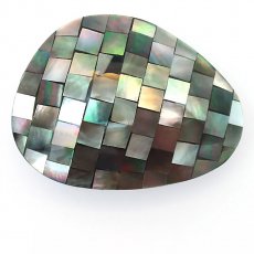 Forme nugget en nacre de Tahiti - 46 x 35 x 15 mm