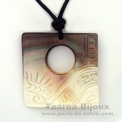 Pendentif en nacre de Tahiti (Pinctada Margaritifera) et collier en cuir